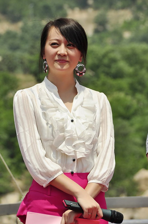 7ɽ|Ůİl_՘УҲȶ侮ʯֻՄÁѡ